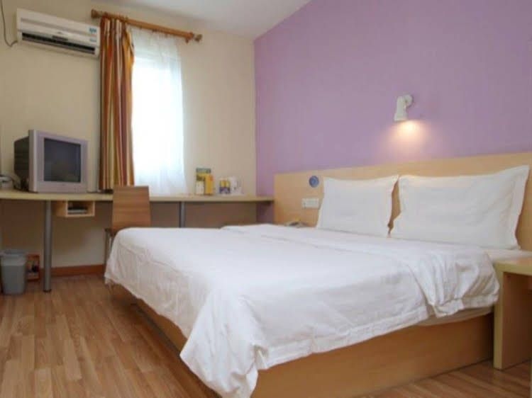 7 Days Inn Shi Jing City Square2