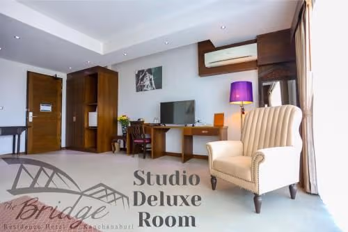 Deluxe Studio Triple Room