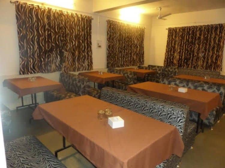 Hotel Gurukrupa Hotel Gurukrupa