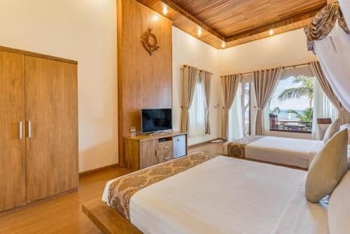 Deluxe Twin Room - Beach Front
