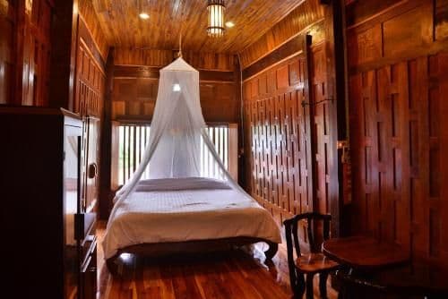 Superior Double Room with Shared Bathroom