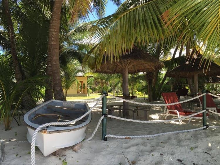 Anse Kerlan Beach Chalets2