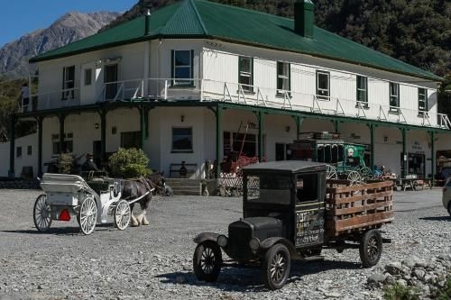 Otira Stagecoach Hotel1