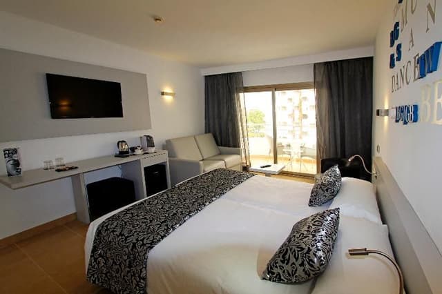 JUNIOR SUITE STANDARD