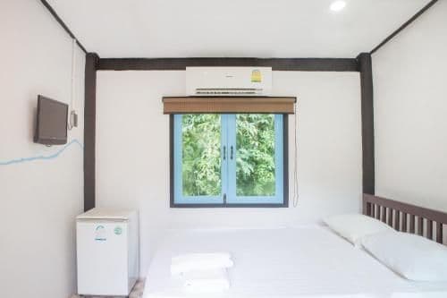 Deluxe Bungalow with Garden View