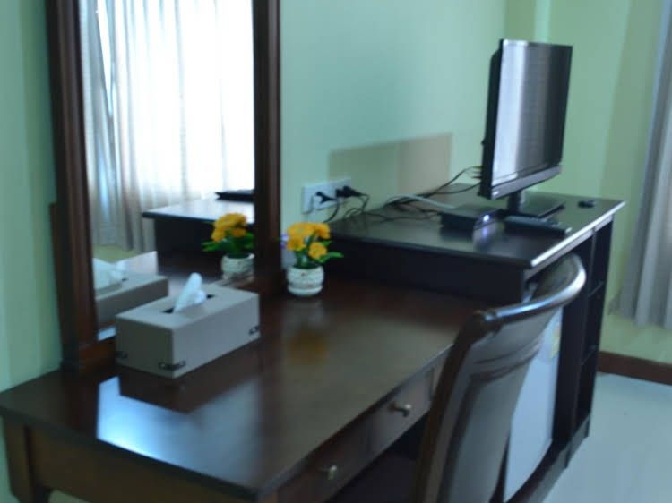 Tawan Warn FC Hotel0