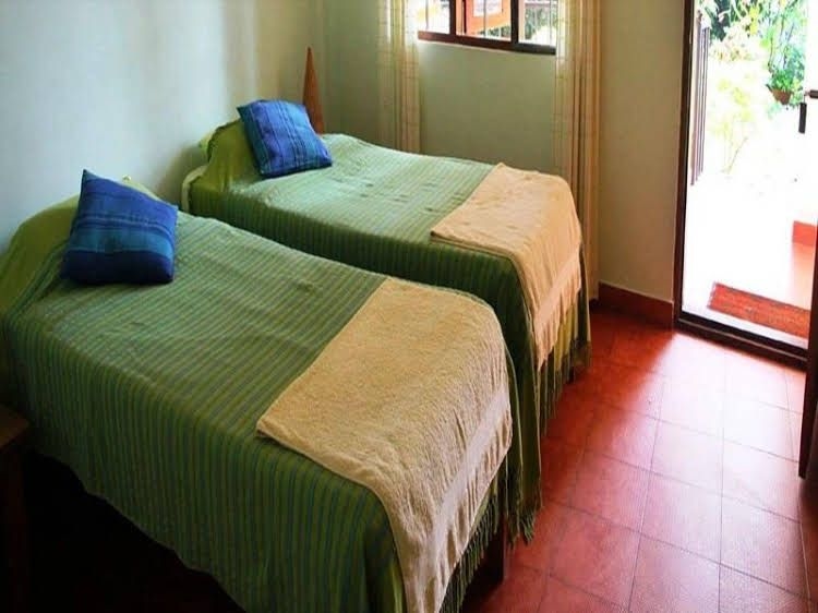 Chrissies Hotel3