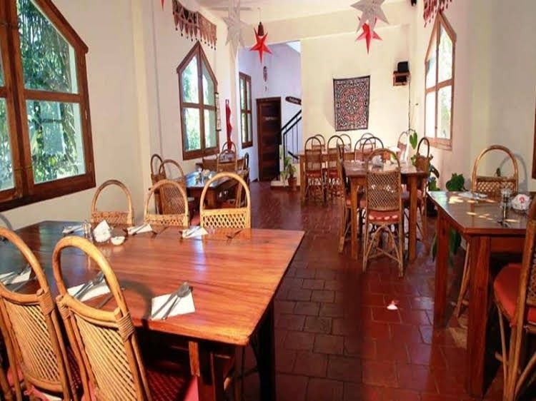 Chrissies Hotel1