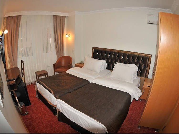 Hotel Palace Point3