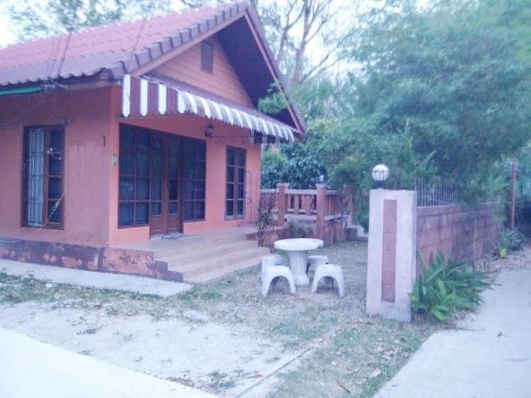 Aree Studio Guesthouse2 Aree Studio Guesthouse2
