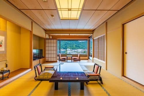 Deluxe Japanese-Style Room with Half Open-Air Bath with Mt. Fuji View