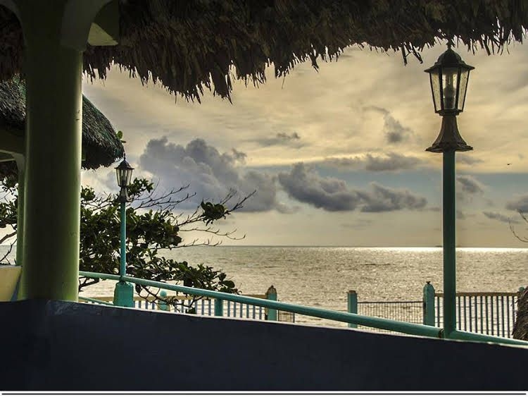 Francjoreen Beach Resort4