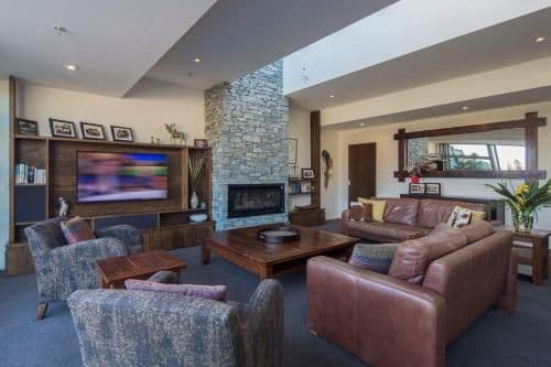 Three-Bedroom Penthouse Apartment 501