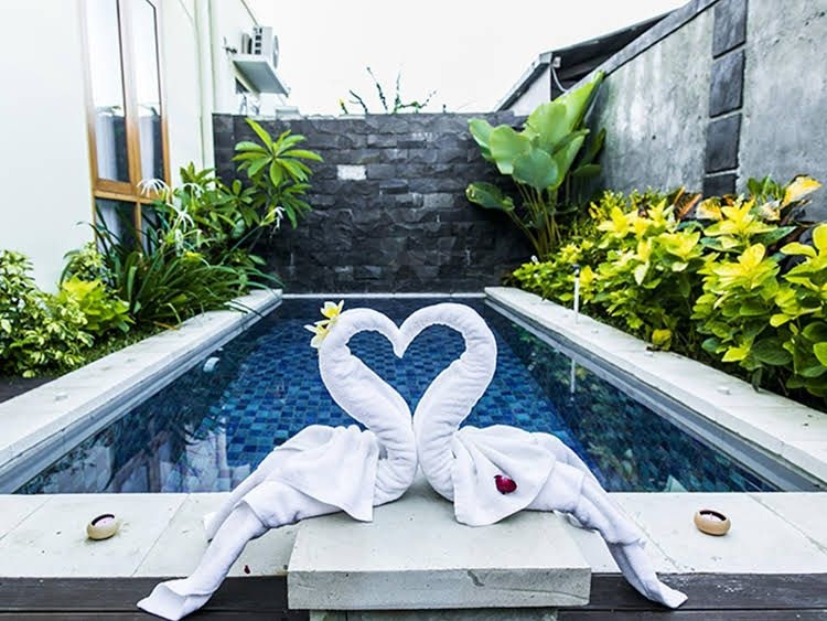 Prana Gading Villas4