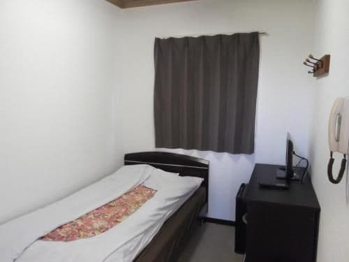 Single Room with Shared Shower and Toilet