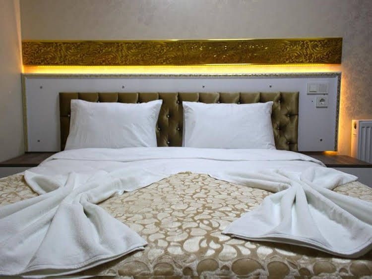 White Palace Hotel Istanbul2