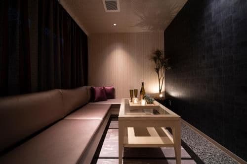 King Room - 21:00 Check-in