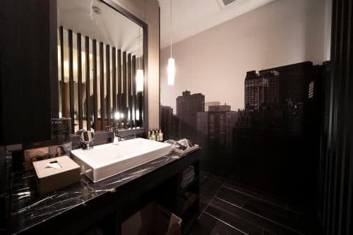 King Room - 21:00 Check-in