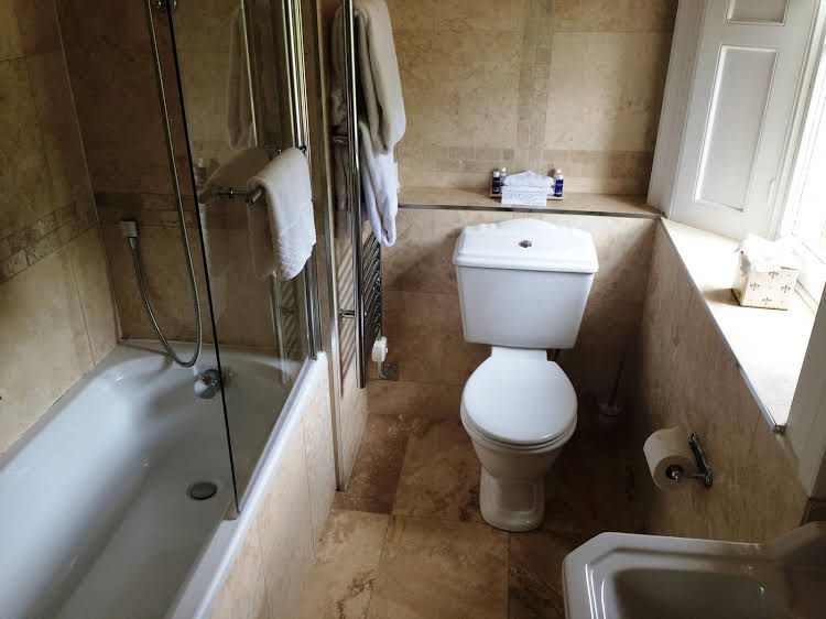 The Manor Country House Hotel3