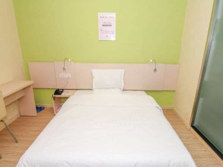 7 Days Inn Dalian Xinghai Plaza Xian Road Railway Station Branch 7 Days Inn Dalian Xinghai Plaza Xian Road Railway Station Branch