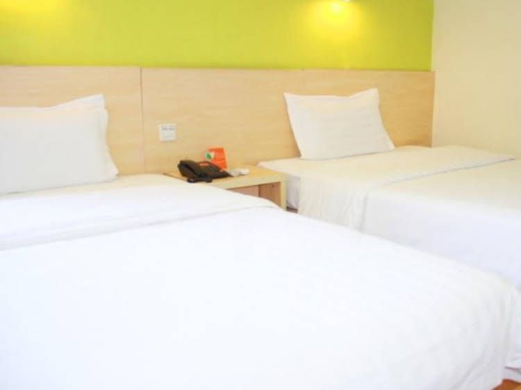 7 Days Inn Wuhan Qingnian Road Subway Station Hangkong Road Branch1