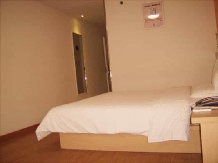 7 Days Inn Shijiazhuang Bus Terminal Yuhua Road Branch 7 Days Inn Shijiazhuang Bus Terminal Yuhua Road Branch