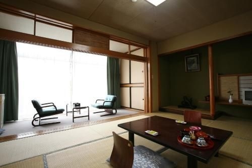ซาเกยะ โฮเต็ล (Sakaeya Hotel)3