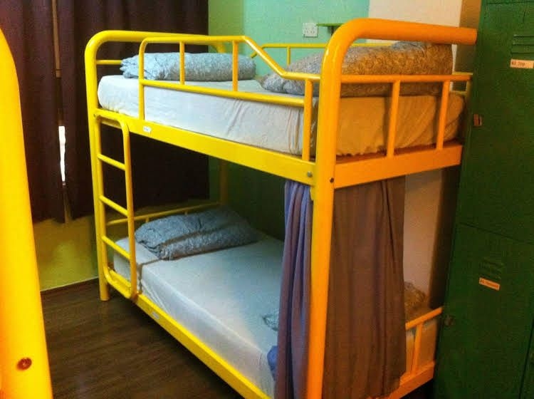 Burrow Hostel @ Smith1