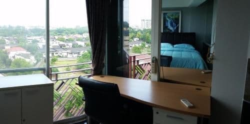 Two-Bedroom Apartment with Mountain View