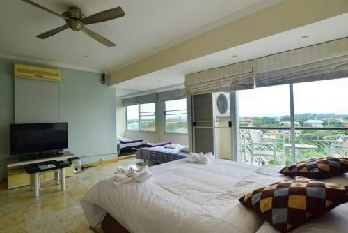 เพนท์เฮ้าส์ กาแลทองทาวเวอร์ (Penthouse Galare Thong Tower)1