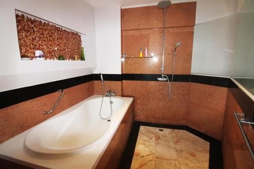 เพนท์เฮ้าส์ กาแลทองทาวเวอร์ (Penthouse Galare Thong Tower)3