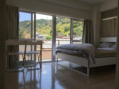 Apartment with Mountain View