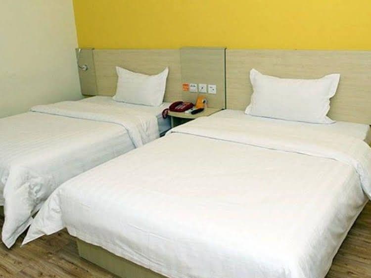 7 Days Inn Chengdu University of TCM and Sichuan Provincial Peoples Hospital Station Branch 7 Days Inn Chengdu University of TCM and Sichuan Provincial Peoples Hospital Station Branch