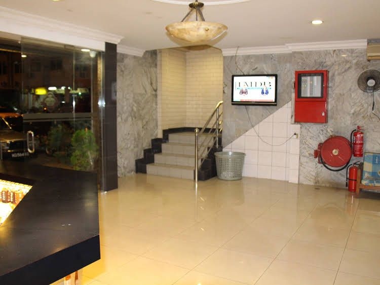 Riverview Inn3