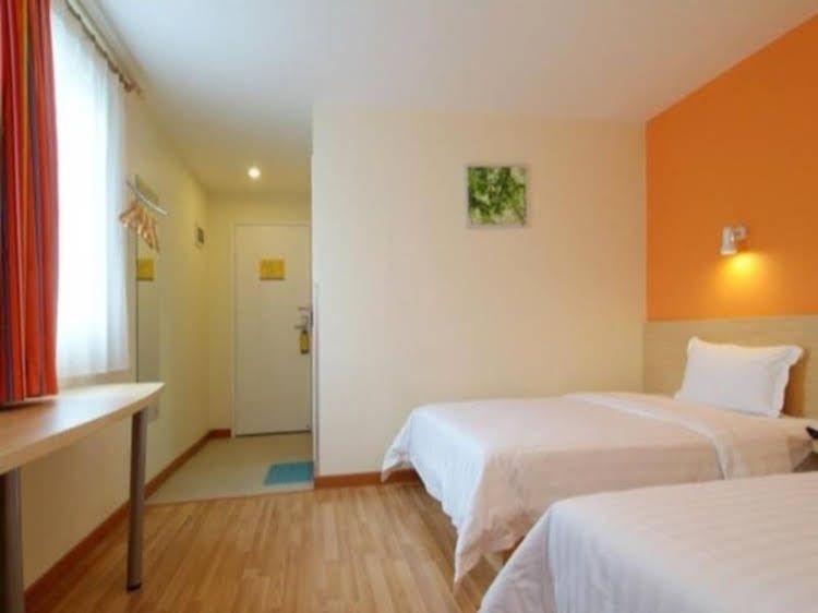 7 Days Inn Taiyuan Train Station Branch1