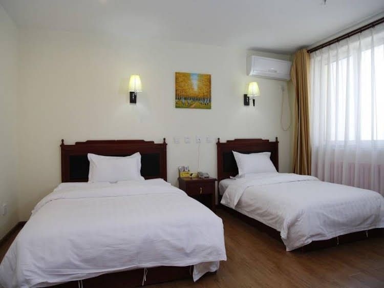 Beijing Yi Jia Hotel1