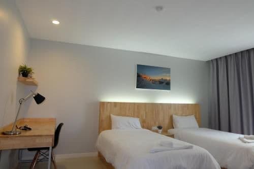 Standard Twin Room