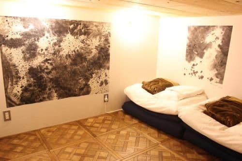 Twin Capsule Room - Upper