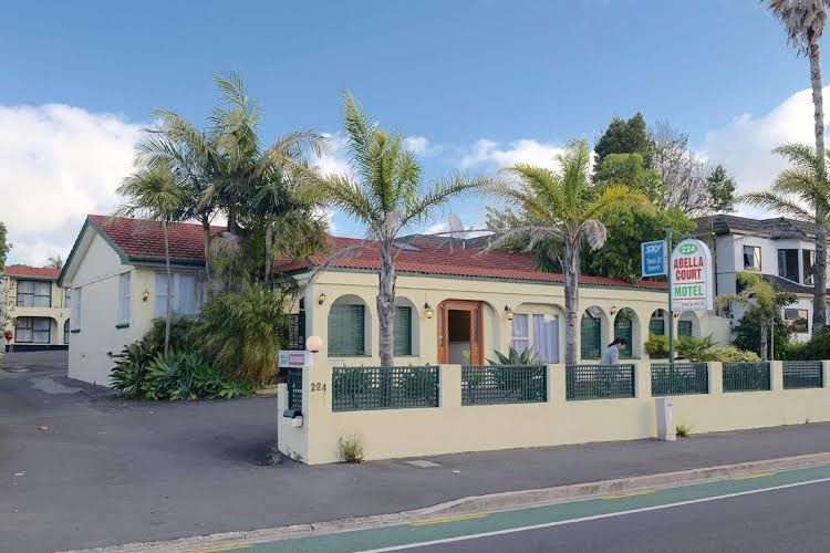 Abella Inn0
