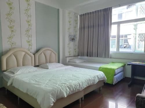 Economy Triple Room