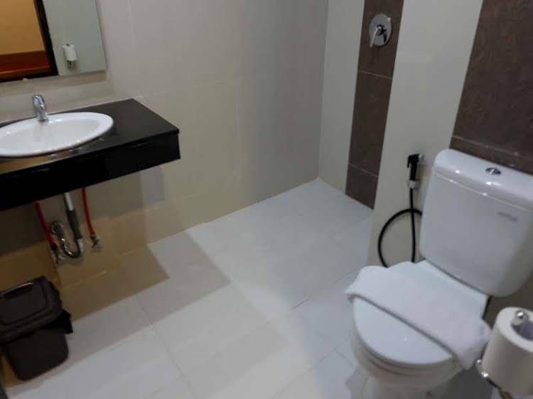 Grand Cendrawasih Hotel0