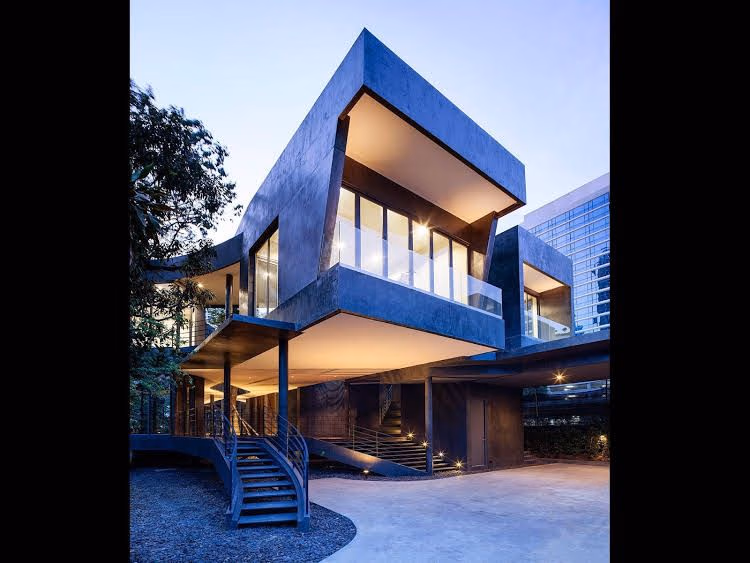 House of Grey4