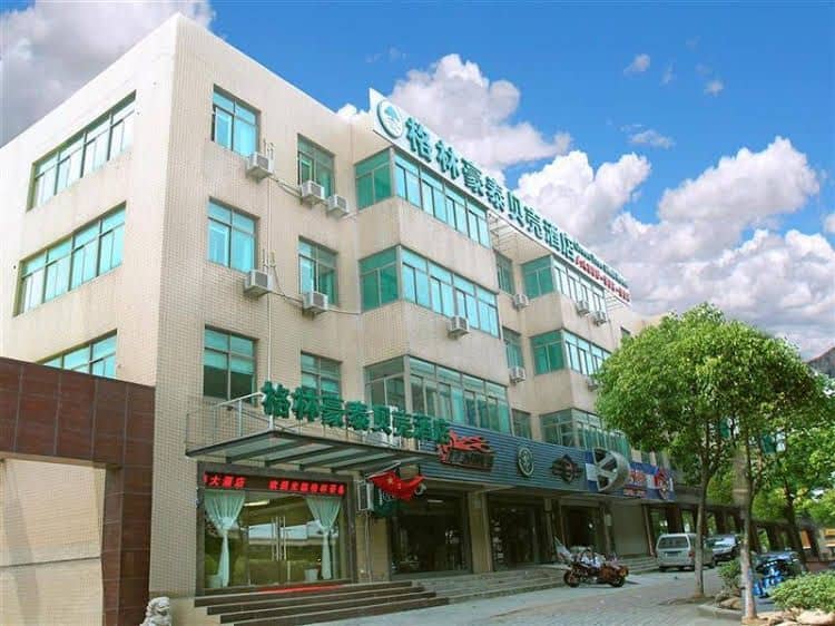 GreenTree Inn Shanghai Hongqiao Hub Convention Center Huaxiang Road Shell Hotel GreenTree Inn Shanghai Hongqiao Hub Convention Center Huaxiang Road Shell Hotel