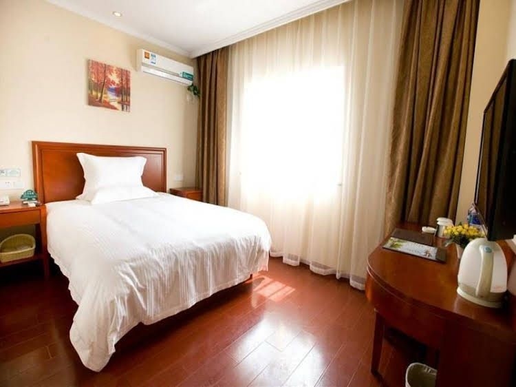 GreenTree Inn Shanghai Hongqiao Hub Convention Center Huaxiang Road Shell Hotel1
