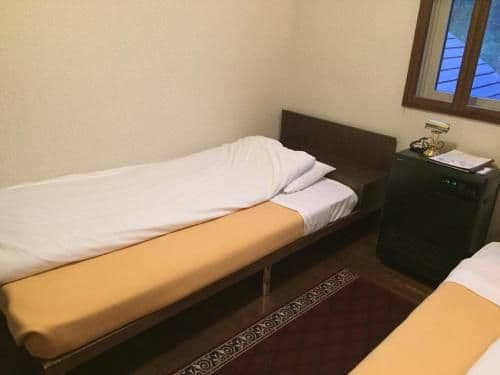 Twin Room with Shared Bathroom - Non-Smoking