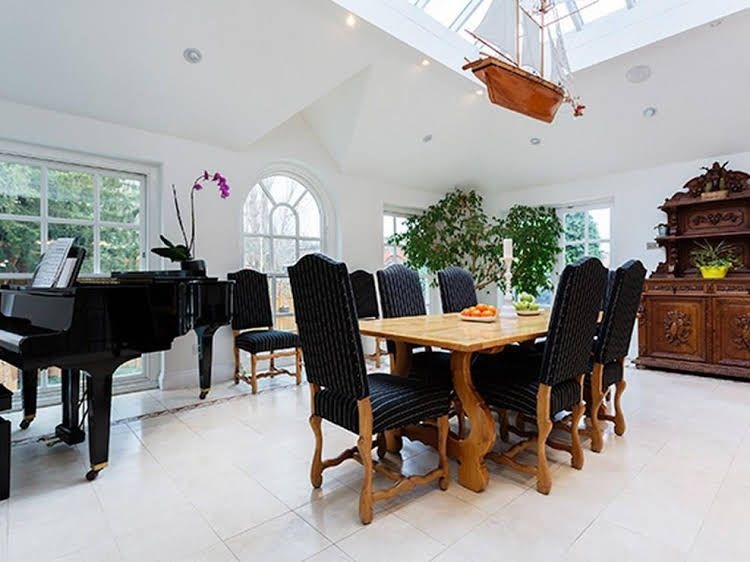 Veeve House in Hampstead3