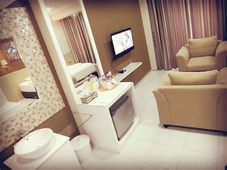Fastrooms Bekasi3