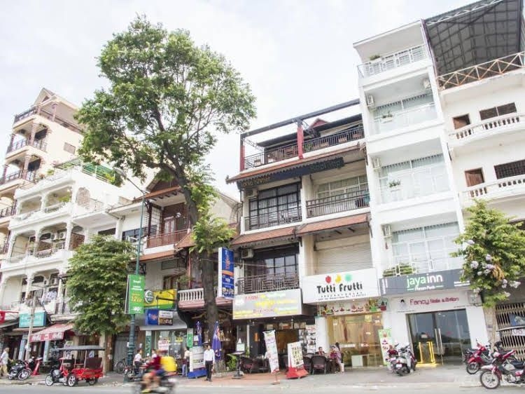 Jaya Inn1