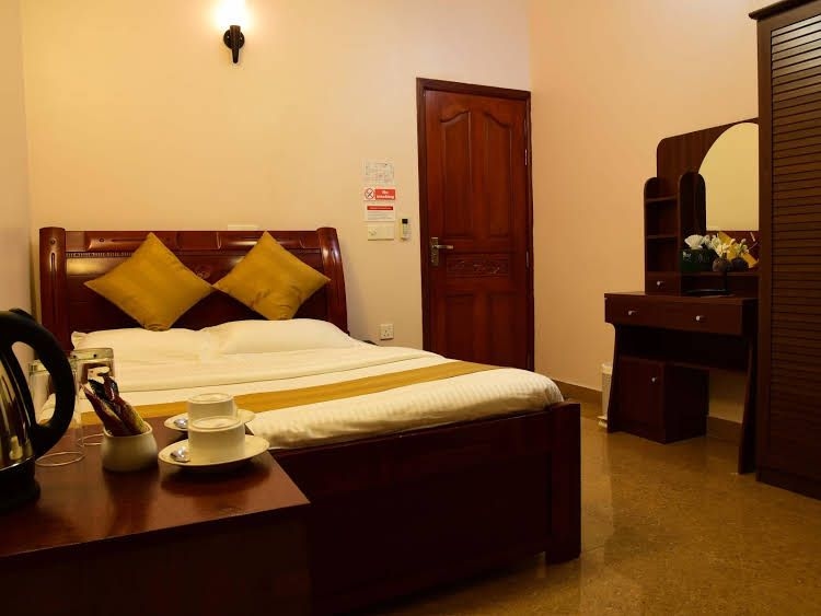 Golden Spiral Hotel3