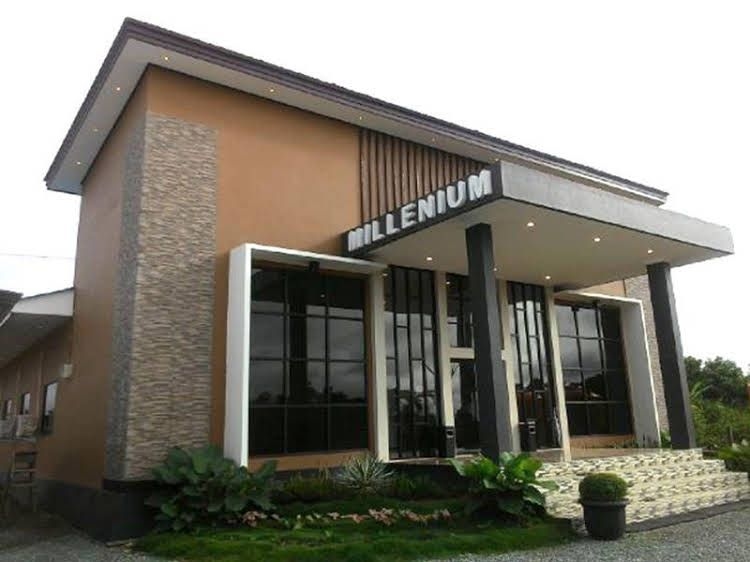 Hotel Millenium Berau0